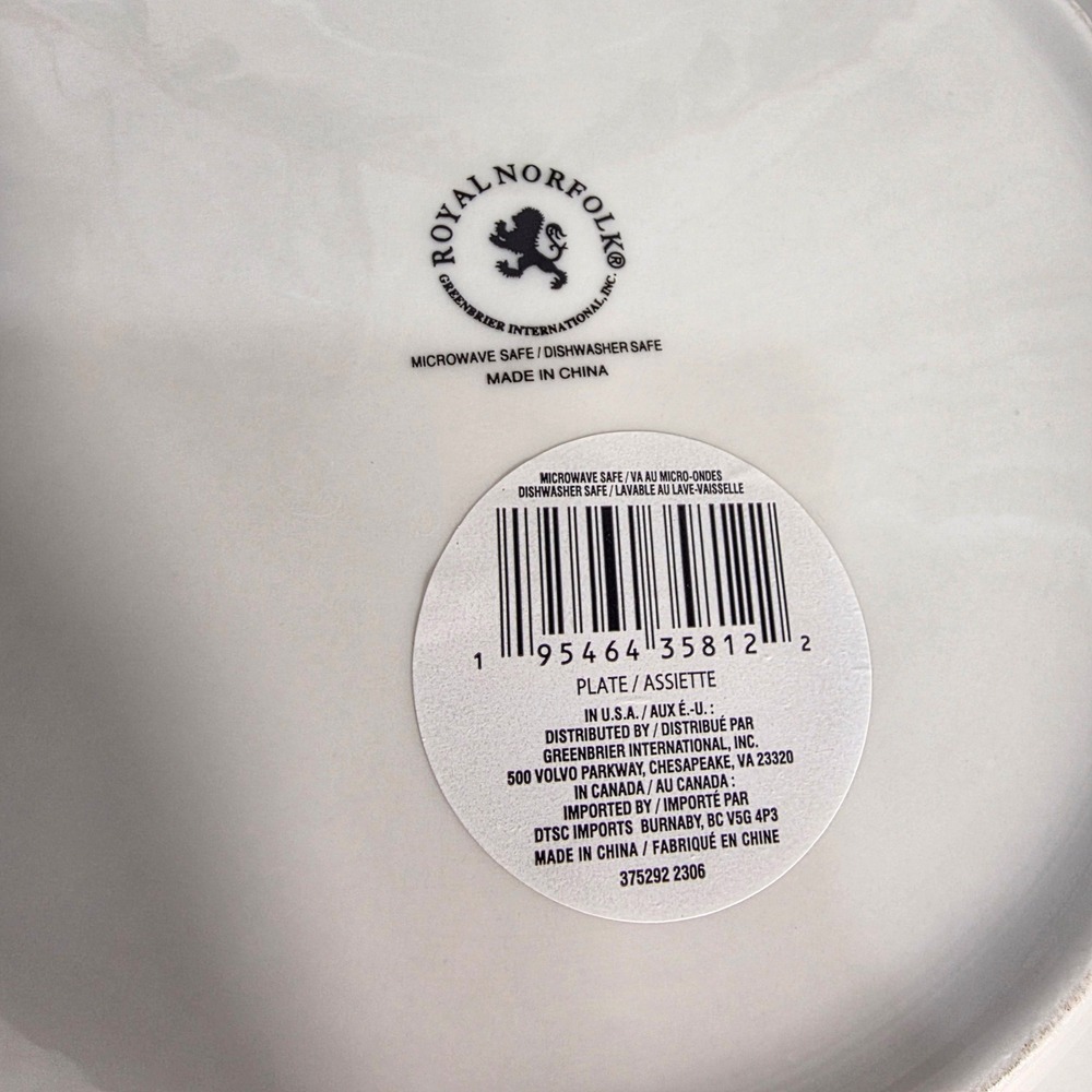 Royal Norfolk Christmas Dinner Plates Set of 4 Pine Wreath Holly Berry 10.5 in - Picture 7 of 7